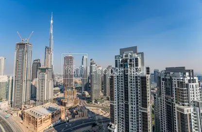 Apartment - 2 Bedrooms - 3 Bathrooms for sale in Paramount Tower Hotel  and  Residences - Business Bay - Dubai