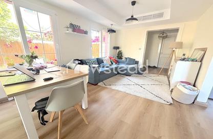 Villa - 2 Bedrooms - 3 Bathrooms for rent in Springs 6 - The Springs - Dubai
