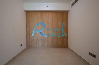 Apartment - 2 Bedrooms - 2 Bathrooms for sale in Radiant Square - City Of Lights - Al Reem Island - Abu Dhabi