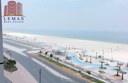 Apartment - 2 Bedrooms - 2 Bathrooms for rent in Ajman Corniche Residences - Ajman Corniche Road - Ajman