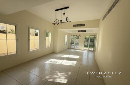Villa - 3 Bedrooms - 2 Bathrooms for rent in Springs 15 - The Springs - Dubai