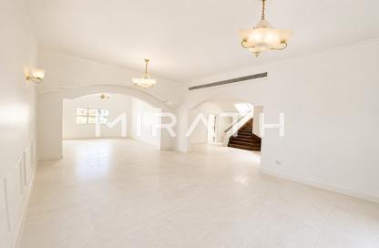 Villa - 4 Bedrooms - 4 Bathrooms for rent in Umm Suqeim 1 Villas - Umm Suqeim 1 - Umm Suqeim - Dubai Villa - 4 Bedrooms - 4 Bathrooms for rent in Umm Suqeim 1 Villas - Umm Suqeim 1 - Umm Suqeim - Dubai