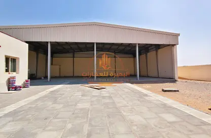 Factory - Studio - 2 Bathrooms for rent in Al Sajaa S - Al Sajaa - Sharjah