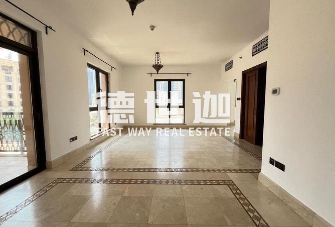 70292870 - صورة العقار 3