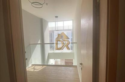 Townhouse - 2 - 4 for rent in Rukan 3 - Rukan - Dubai
