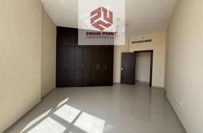 Apartment - 2 Bedrooms - 3 Bathrooms for rent in Al Khair Building - Dubai Silicon Oasis - Dubai