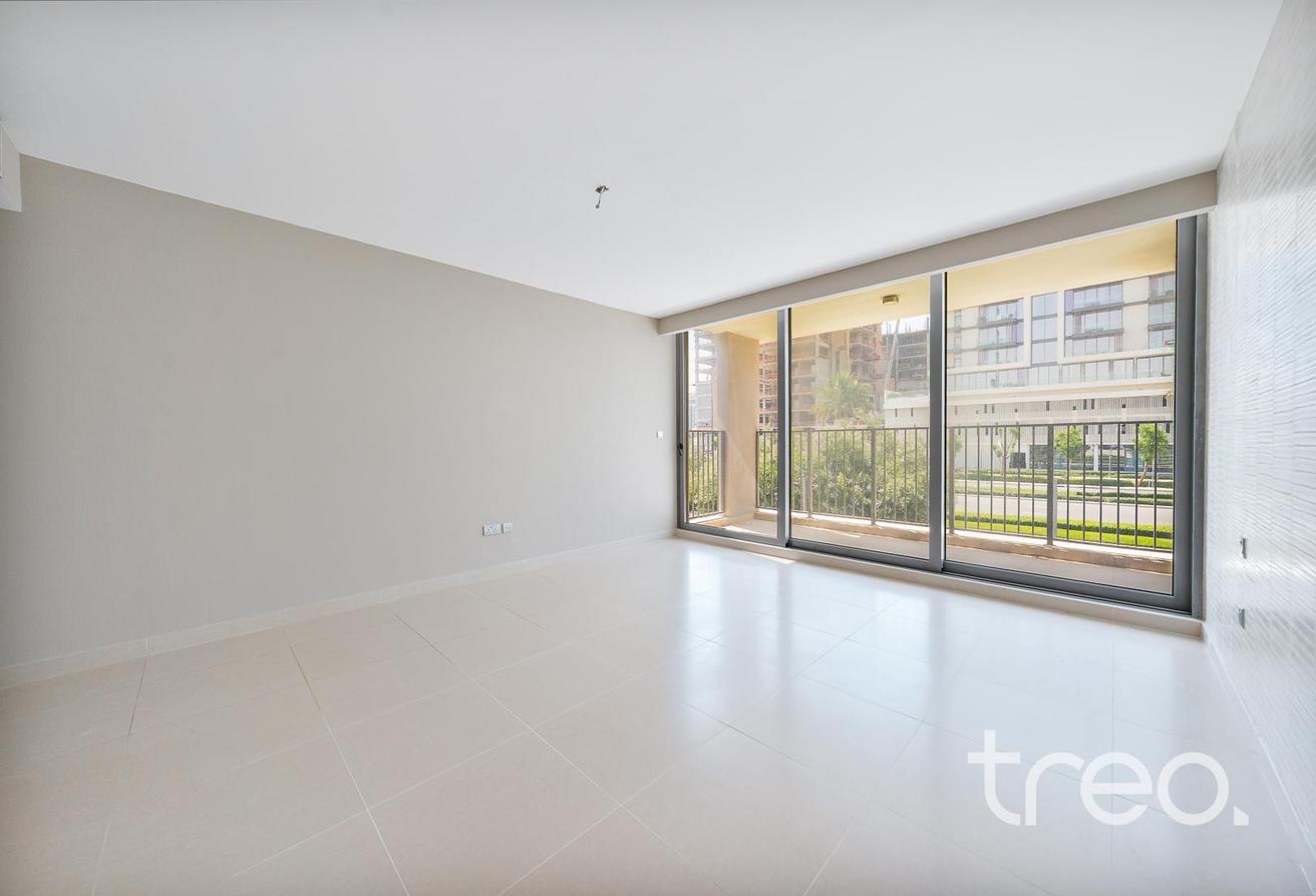 Private Pool | Single Row | Corner Unit photo 16