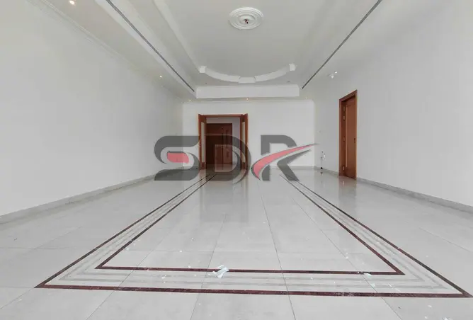 161421586 - Property Image 3