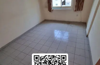 شقة - 2 غرف نوم - 2 حمامات للايجار في النباعة - الشارقة