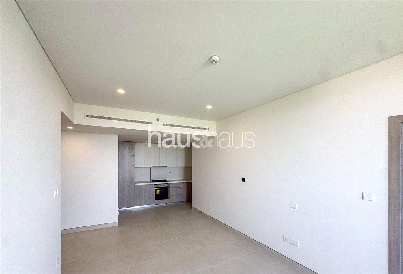 Golf Course View | Brand New | Vacant Now photo 6