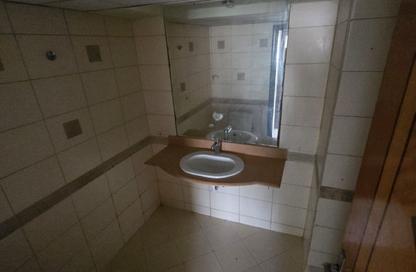 Apartment - 1 - 1 for rent in Al Butina 9 Building - Bu Tina - Al Sharq - Sharjah