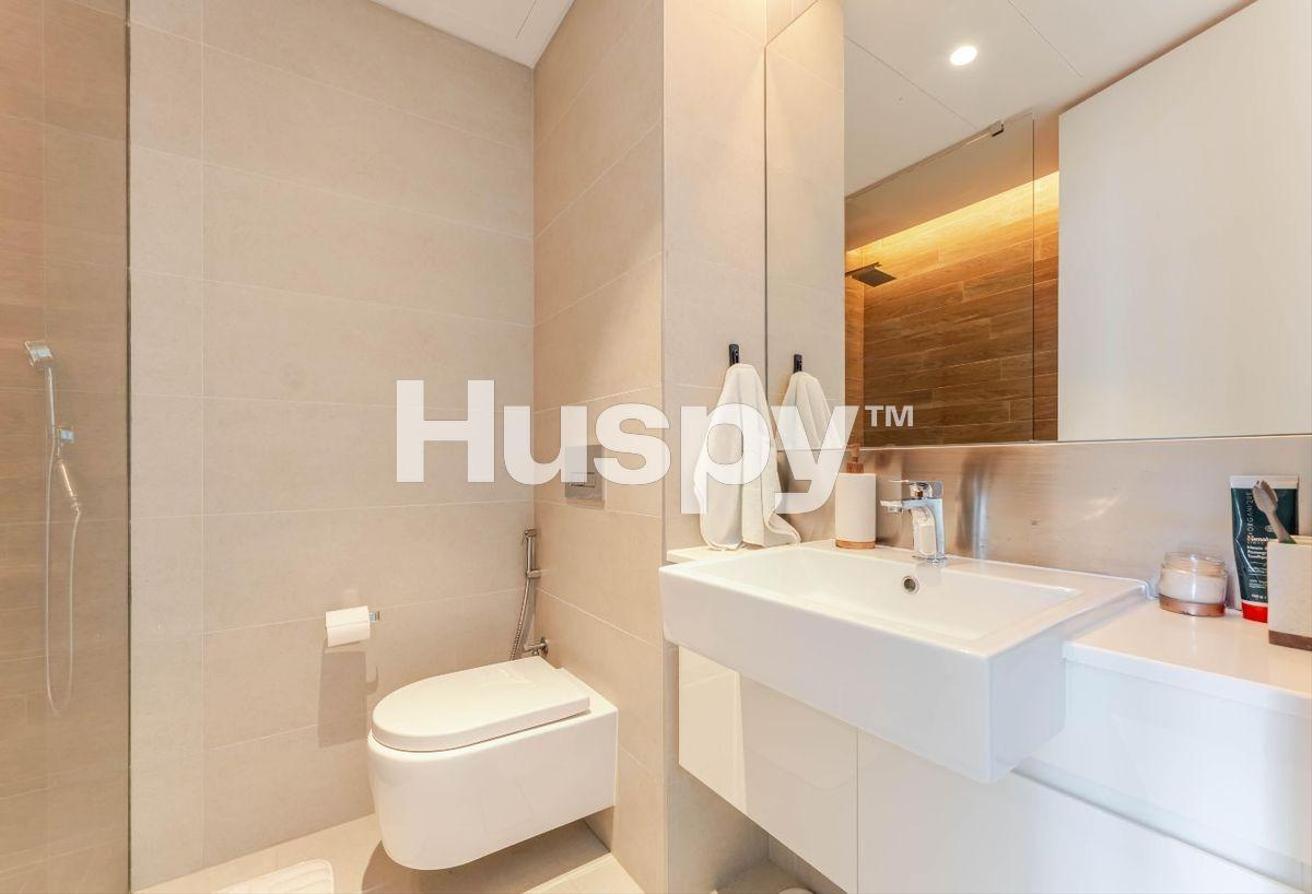 Corner Unit | Upgraded | Vacant photo 11