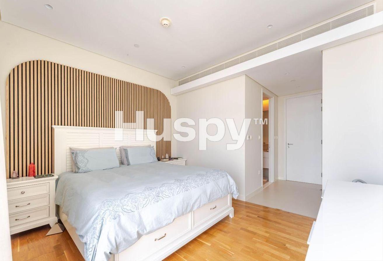 Corner Unit | Upgraded | Vacant photo 14