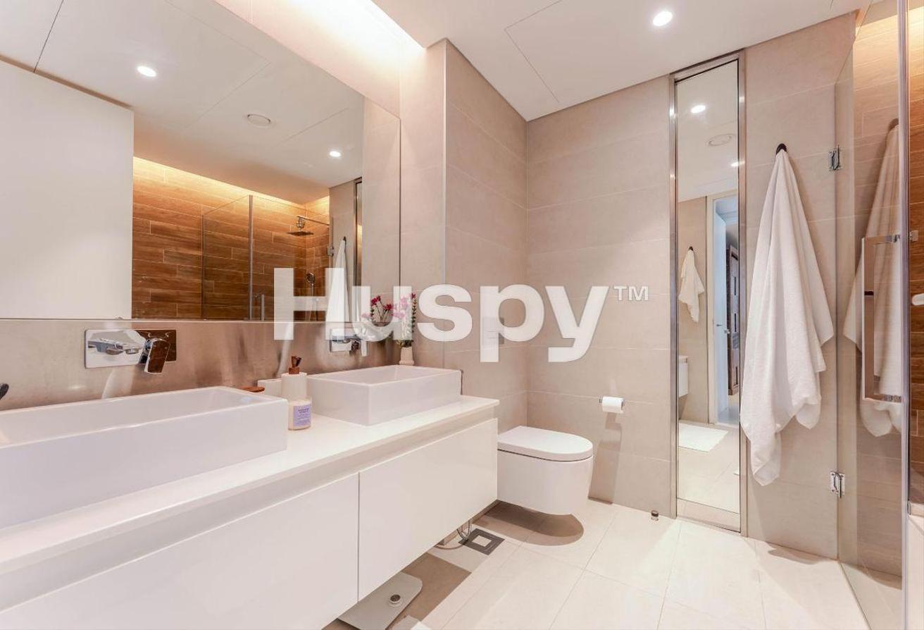 Corner Unit | Upgraded | Vacant photo 8