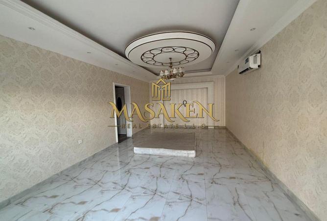 117704407 - Property Image 2