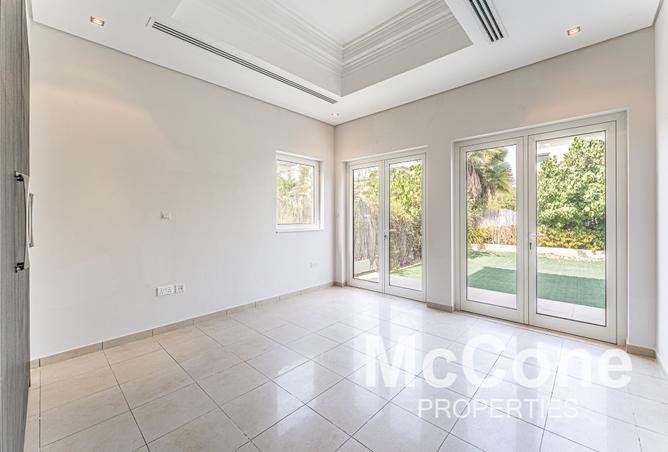 138300346 - Property Image 3