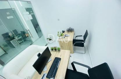 Office Space - Studio - 1 Bathroom for rent in Red Avenue - Al Garhoud - Dubai