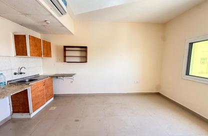 Apartment - Studio - 1 Bathroom for rent in Fire Station Road - Muwaileh - Sharjah