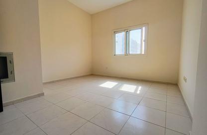 Apartment - 1 - 1 for rent in Fire Station Road - Muwaileh - Sharjah