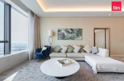 Apartment - 1 - 2 for sale in The Palm Tower - Palm Jumeirah - Dubai