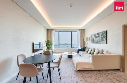 Apartment - 1 - 2 for sale in The Palm Tower - Palm Jumeirah - Dubai