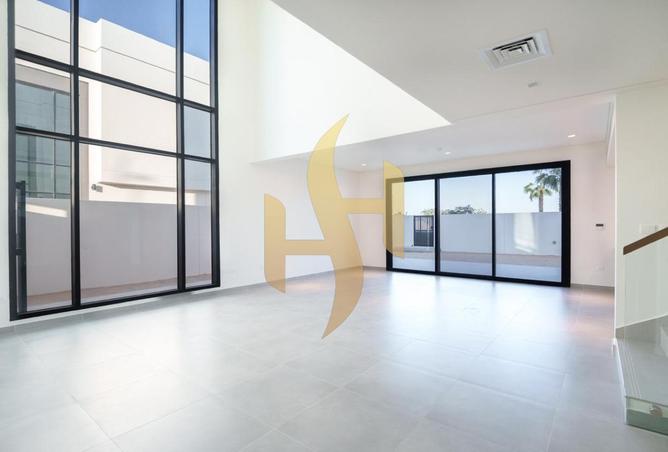 100857903 - Property Image 2