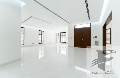 Villa - 5 Bedrooms - 7 Bathrooms for rent in Nad Al Sheba Villas - Nad Al Sheba 3 - Nad Al Sheba - Dubai