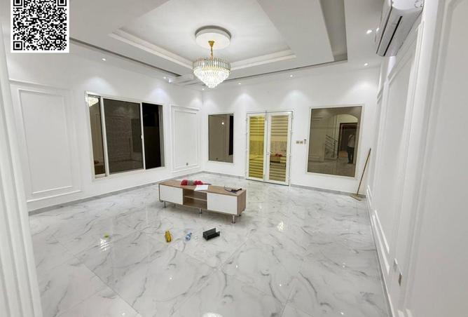 53194385 - Property Image 2