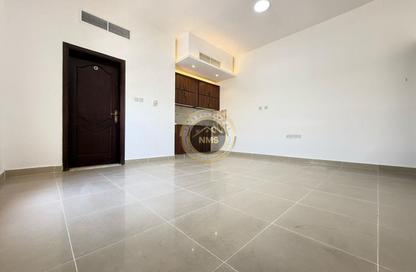 Apartment - Studio - 1 Bathroom for rent in Hadbat Al Zafranah - Muroor Area - Abu Dhabi