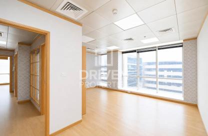 Office Space - Studio for rent in Fairmont Hotel - Sheikh Zayed Road - Dubai