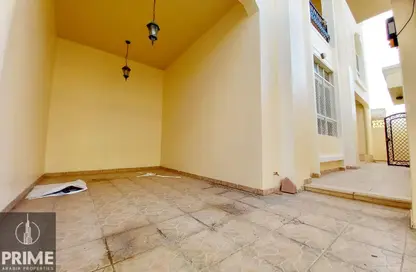 فيلا - 5 غرف نوم - 8 حمامات للايجار في القبيسات - المشرف - أبوظبي