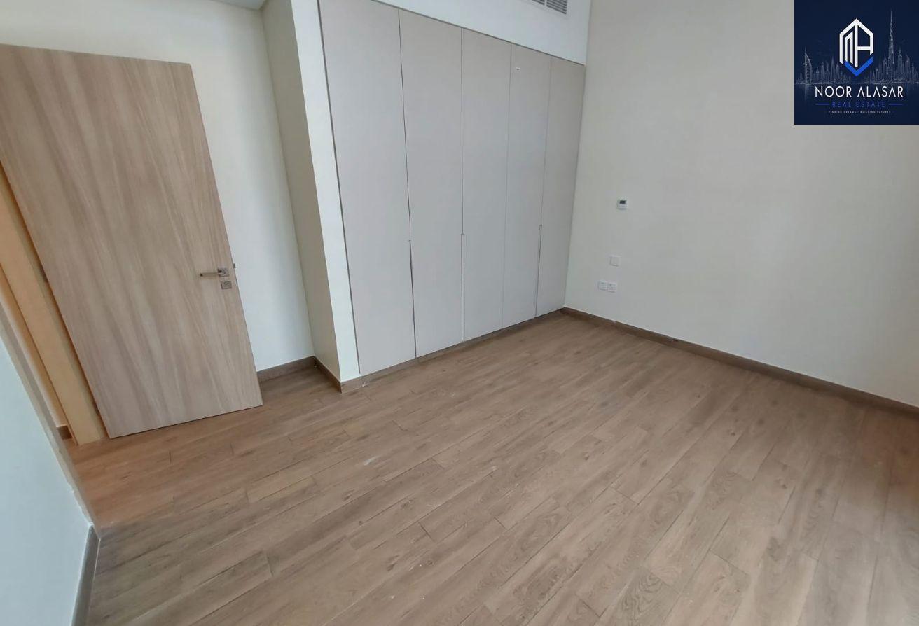 Massive 3BR space | Available | Family community photo 14
