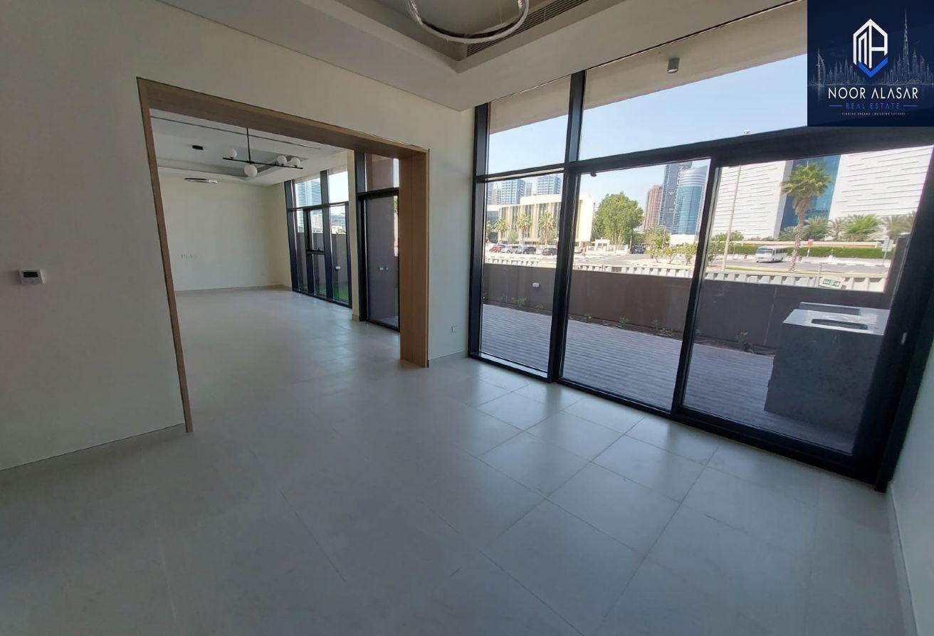 Massive 3BR space | Available | Family community photo 6