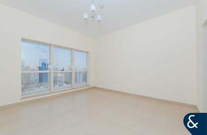 Apartment - 3 Bedrooms - 4 Bathrooms for sale in Dubai Jewel Tower - Dubai Internet City - Dubai