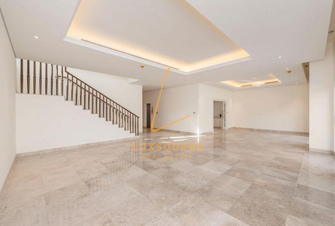98683290 - Property Image 2
