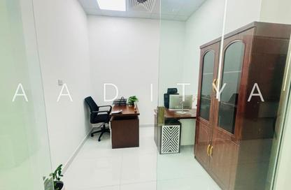 Office Space - Studio - 1 Bathroom for rent in Red Avenue - Al Garhoud - Dubai