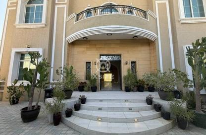 Villa - 5 - 6 for rent in Al Quoz 2 - Al Quoz - Dubai Villa - 5 - 6 for rent in Al Quoz 2 - Al Quoz - Dubai