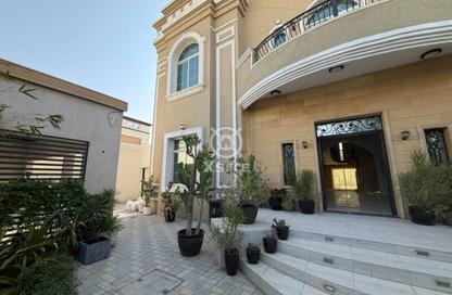 Villa - 5 - 6 for rent in Al Quoz 2 - Al Quoz - Dubai Villa - 5 - 6 for rent in Al Quoz 2 - Al Quoz - Dubai