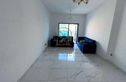Apartment - 2 - 3 for rent in Al Majaz 1 - Al Majaz - Sharjah Apartment - 2 - 3 for rent in Al Majaz 1 - Al Majaz - Sharjah