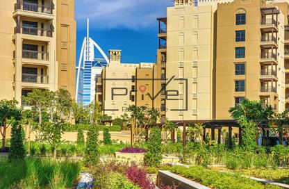 Apartment - 3 Bedrooms - 3 Bathrooms for rent in Al Jazi - Madinat Jumeirah Living - Umm Suqeim - Dubai