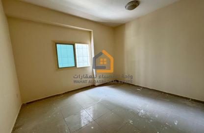 Apartment - 2 Bedrooms - 2 Bathrooms for rent in Al Khan Corniche - Al Khan - Sharjah