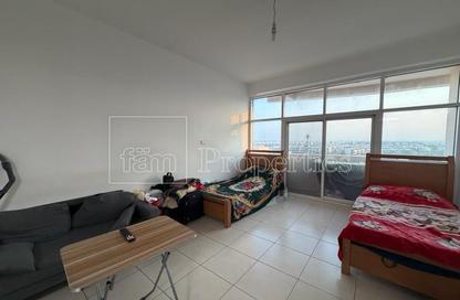 Apartment - Studio - 1 Bathroom for sale in Royal Residence 1 - Royal Residence - Dubai Sports City - Dubai