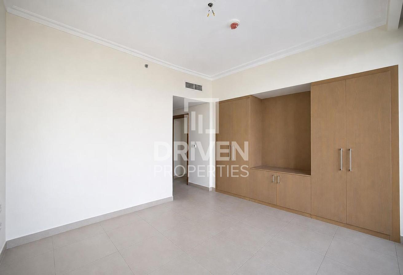Burj Khalifa View | Spacious Layout | Vacant photo 14