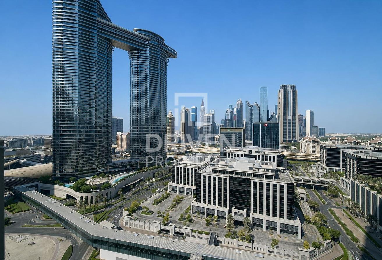 Burj Khalifa View | Spacious Layout | Vacant photo 23