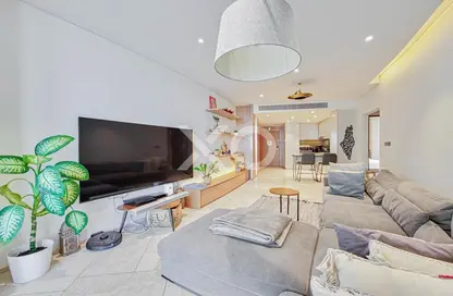 شقة - 2 غرف نوم - 3 حمامات للبيع في فايف في جميرا فيلج سيركل - منطقة 14 - قرية جميرا الدائرية - دبي