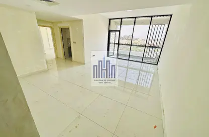 Apartment - 2 Bedrooms - 3 Bathrooms for rent in Muwaileh 29 Building - Muwaileh - Sharjah