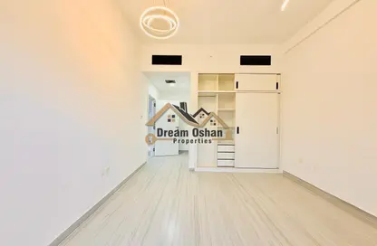 شقة - غرفة نوم - 2 حمامات للايجار في مبني الامير حمد - المدينة العالمية المرحلة 2 - 4 الورسان - الورسان - دبي
