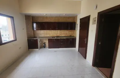 Apartment - Studio - 1 Bathroom for rent in Fire Station Road - Muwaileh - Sharjah