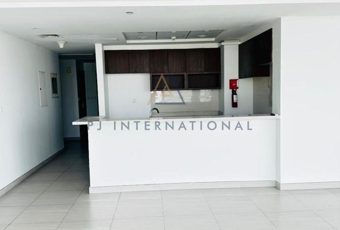 76967692 - Property Image 3