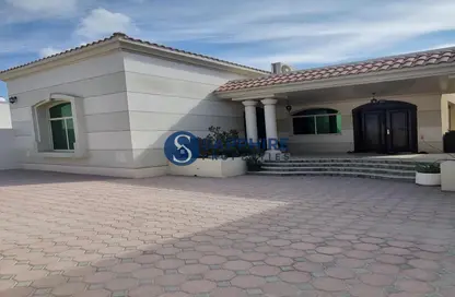 Villa - 3 Bedrooms - 3 Bathrooms for rent in Al Fayha - Al Sharq - Sharjah